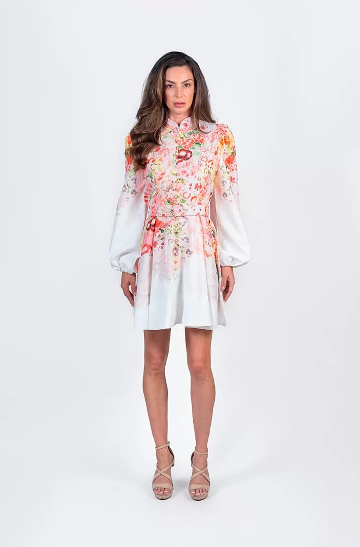 Vestido blanco mino con estampado floral en blanco