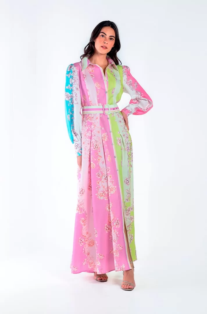 Vestido maxi, manga larga tipo camisero en tonos lila, azul y verde y estampado floral